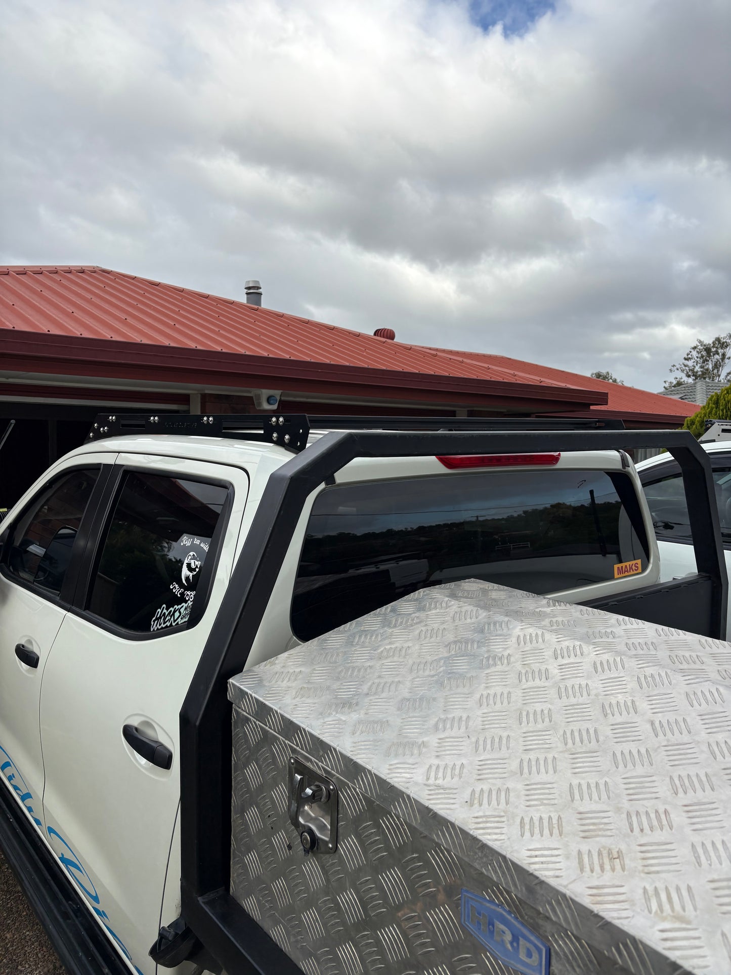 NP300 D23 Seamless roofrack STANDARD wind deflector (2015 - 2024) - FREE SHIPPING