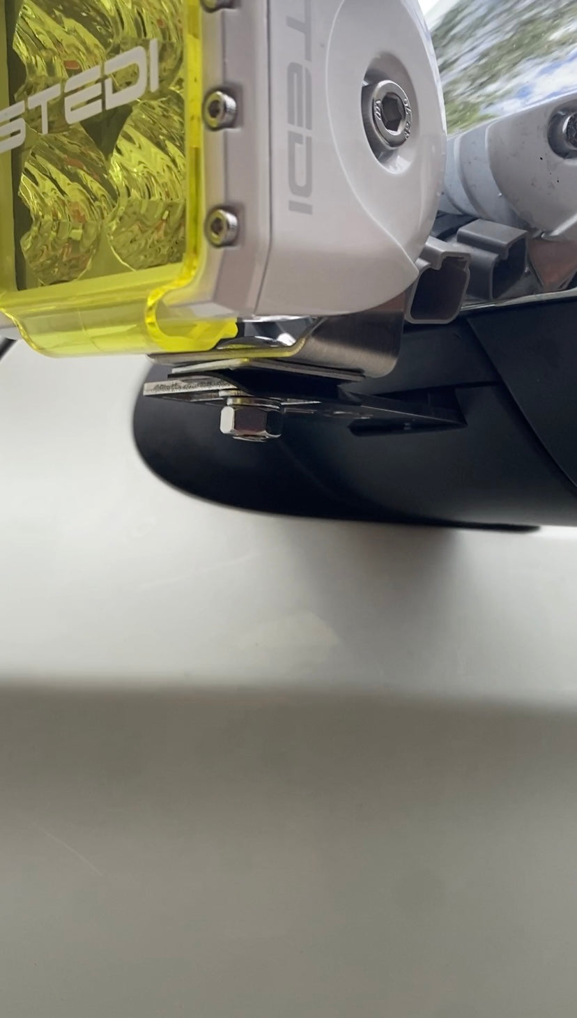 MR Triton mirror brackets (pair)